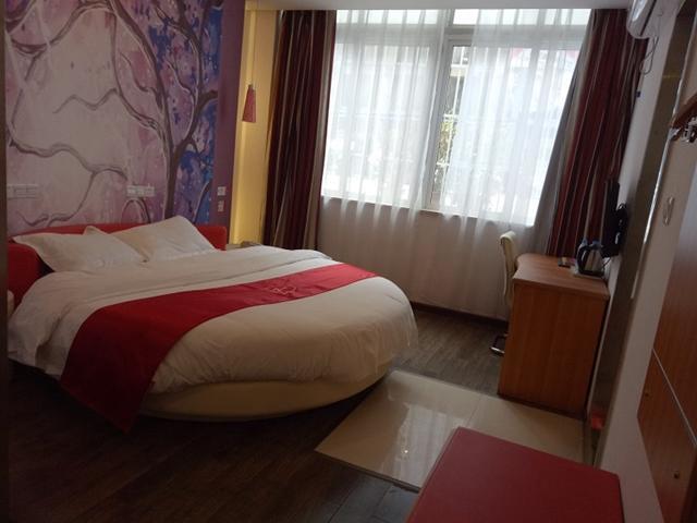 Thank Inn Chain Hotel Guizhou Zunyi Huichuan District Huichuan Avenue Экстерьер фото